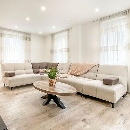 Homey Sakine- Proche Centre- Netflix- Wifi 클뤼스 외부 사진